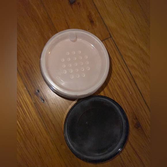 Revlon - Picture 2 of 3